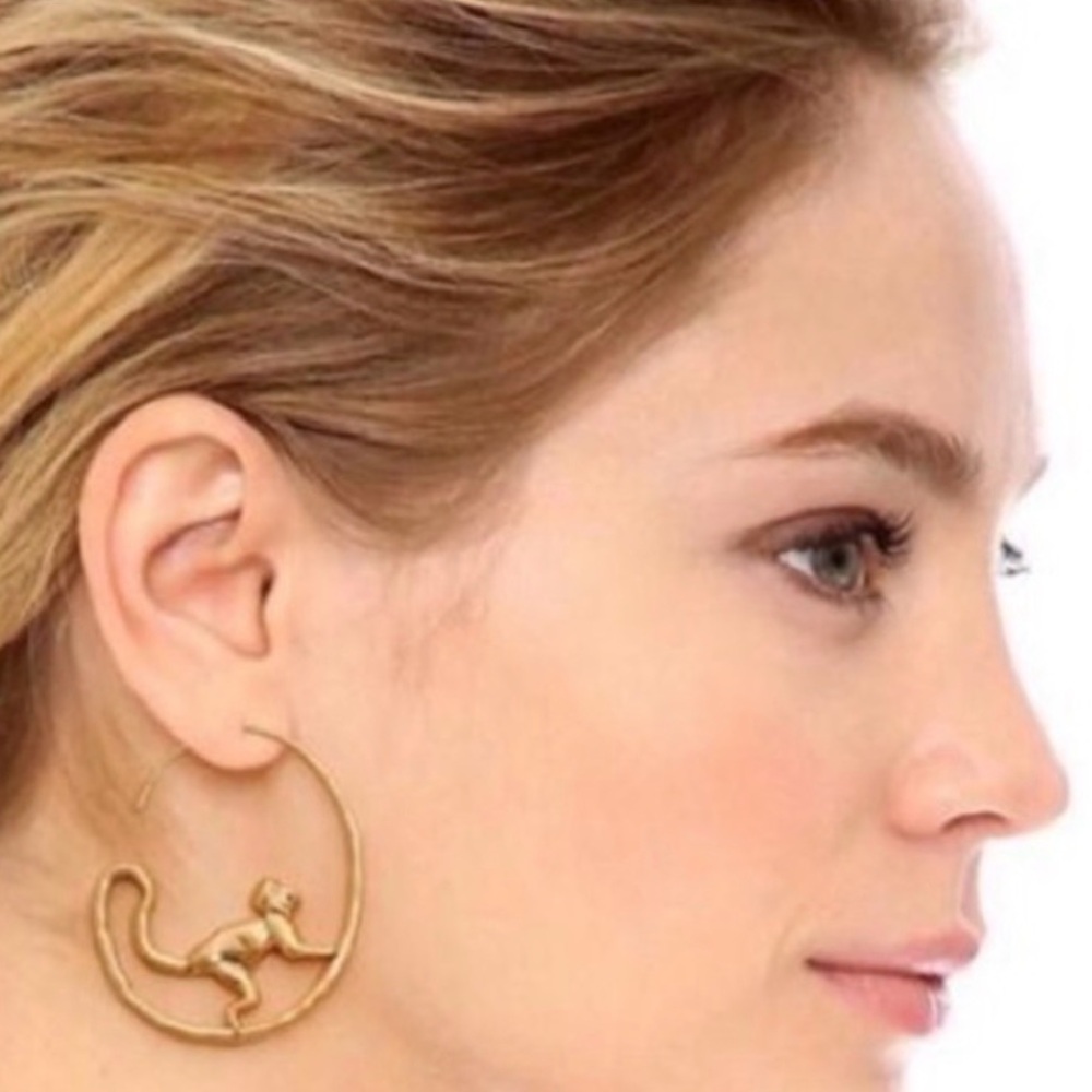 🔥🔥Tory Burch Authentic Earrings At Awesome Prices To Buy Now & Save